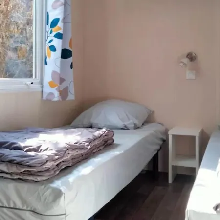 Mobil-home 2 Avec Terrasse - Api-1-52-1325 * Vielmur-sur-Agout